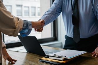 Les 7 règles d’or pour négocier un contrat de Master Franchise