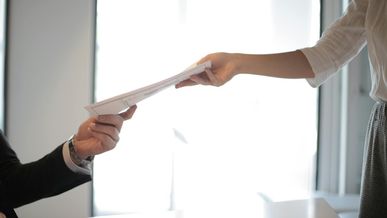 Pourquoi le DIP, Document d’Information Précontractuel, devrait-il être obligatoire partout en Afrique comme en Tunisie ?